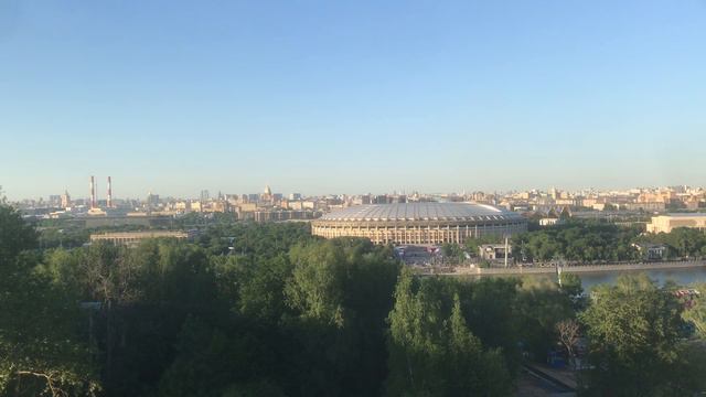 Вид с Воробьевых гор на Москву смотреть онлайн