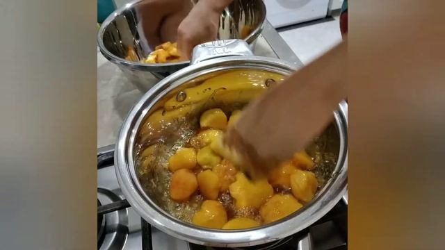 КАРАМЕЛИЗИРОВАННЫЕ ПЕРСИКИ! НИКАКИЕ КОНФЕТЫ НЕ ЗАМЕНЯТ ВКУСНЫЕ И БЕЗВРЕДНЫЕ ПЕРСИКОВЫЕ КАРАМЕЛЬКИ! смотреть онлайн