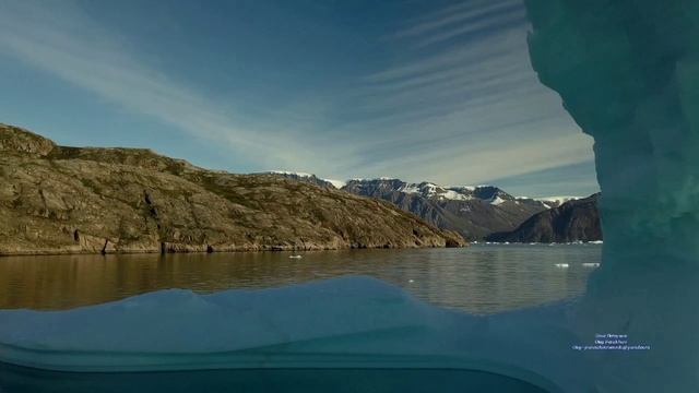 Greenland Is An Icy Land. 格陵兰岛是一片冰冷的土地。 Гренландия - ледяная земля.