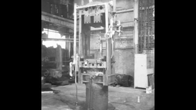 30 in. x 30 in. Erie 312 Ton Slab Side Press # 1689-4 смотреть онлайн