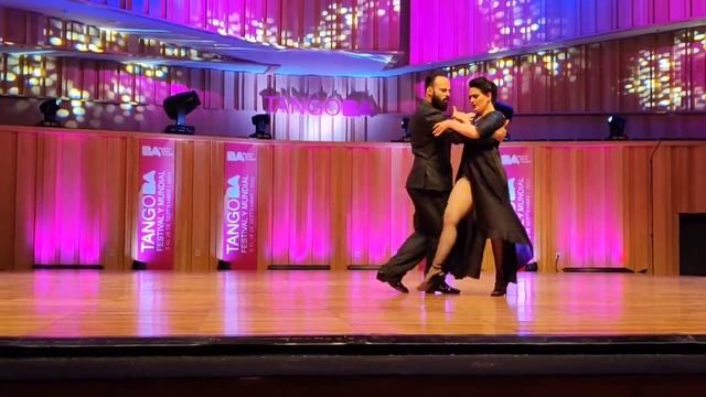 Mundial de Tango 2022 - Milena Hidalgo y Mateo Blandón смотреть онлайн