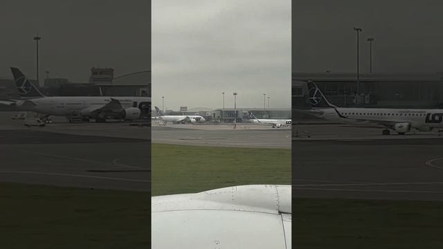 Welcome to Warsaw Airport #shorts смотреть онлайн