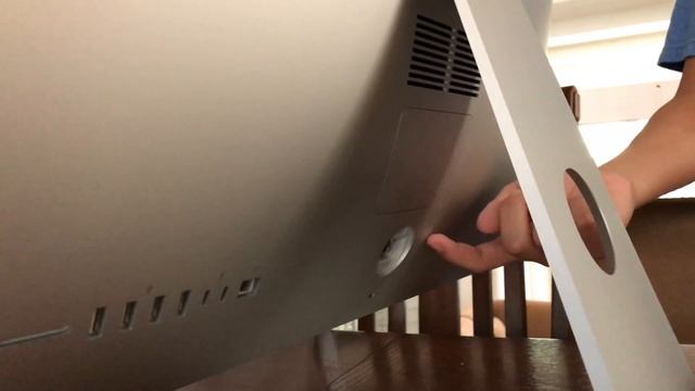 27" iMac Unboxing!!!! смотреть онлайн