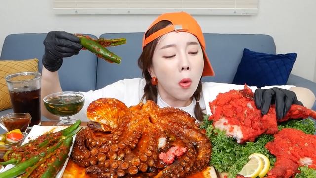 RUS SUB)  осьминог  & мясо ? морской гребешок морские продукты  кимчхи Ssoyoung
