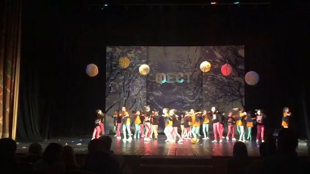 "Атлантида"- Уличные танцы (ФЕСТ 2017 Ивано-Франковск) смотреть онлайн