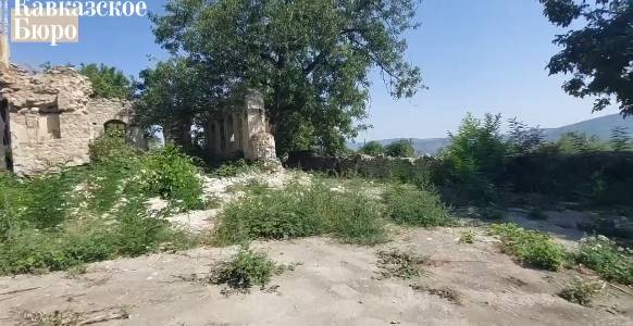 Разрушенные здания в городе Шуша смотреть онлайн