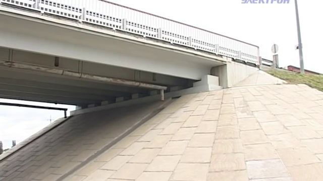 Мост закрыт на ремонт, а ремонта нет. Кто виноват в пробках на выезде из Крымска? смотреть онлайн