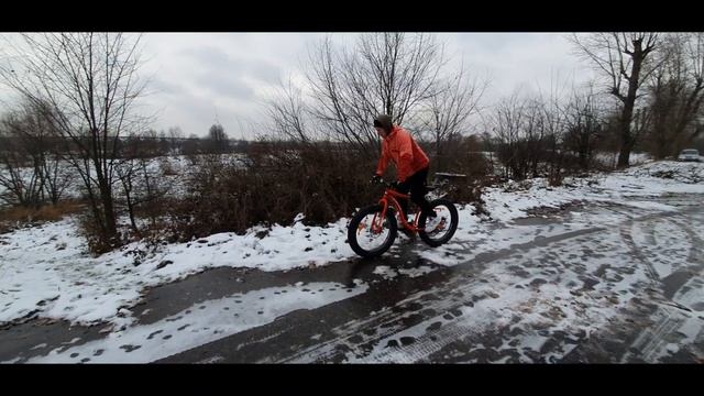 Велосипед FAT BIKE BLACK ONE MONSTER 26" смотреть онлайн