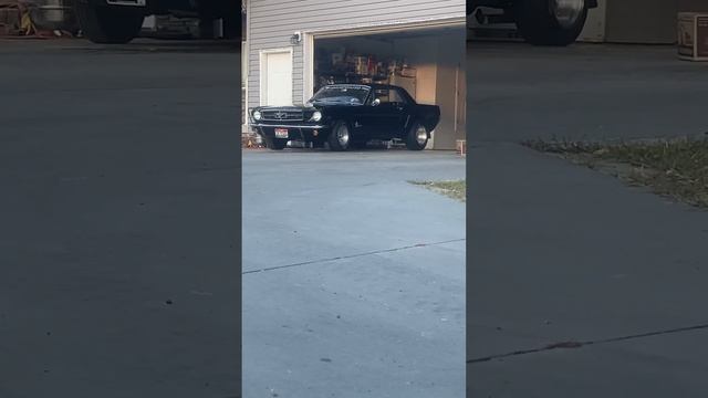 My dads 1965 mustang he built it when he was 14 years old смотреть онлайн