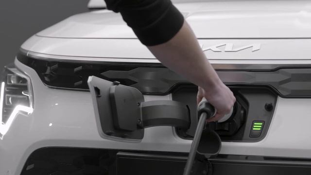 Conocemos la gama de eléctricos de Kia: EV9, Niro y EV6 GT смотреть онлайн