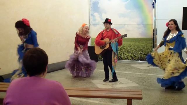 группа НестанДарт Гульсум Хусаенова, Бурхан Абузаров (Цыган... танец Гульмира) смотреть онлайн