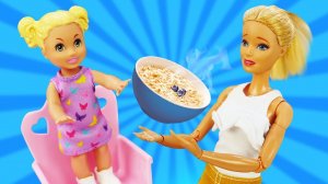 Кен остался с детьми - как уследить за дочками Барби? Видео для девочек про кукол Барби и Кена