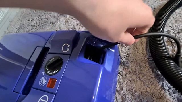 BOSCH Optima 51 Vacuum Cleaner 1994 смотреть онлайн