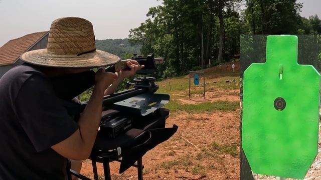 Loaded For BEAR!...Taylor's & Co. Alaskan .44 Magnum Quick Range Review! смотреть онлайн