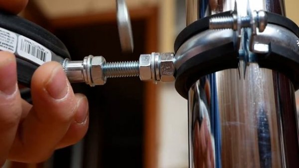 Подставка для кошачьей миски / DIY Device for cats bowl