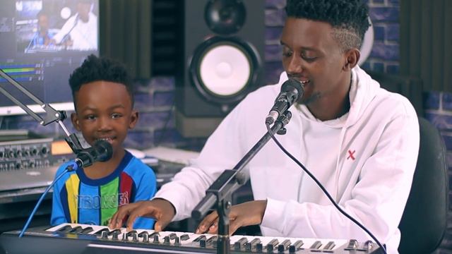 It’s Never Too Late Live Performance with Fayez смотреть онлайн