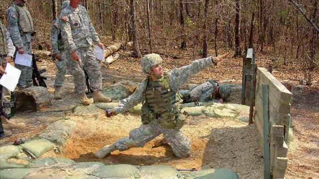 US soldiers photos abused by scammers 24 смотреть онлайн