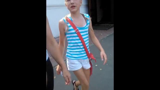 Когда мама покрасила брови