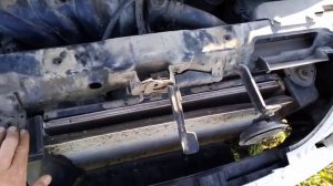 Как помыть радиатор Киа Рио не снимая бампера. Смотри 2 часть в описании.