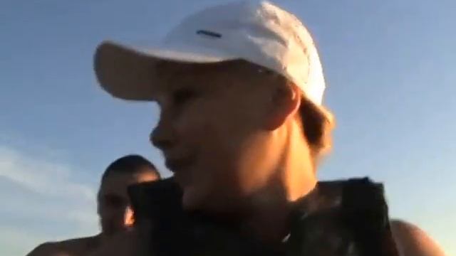 мотор,лодка,девушка. смотреть онлайн