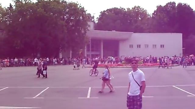 Очередь в Москвариум на ВДНХ смотреть онлайн
