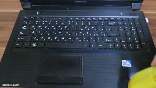 Мини USB Пылесос для Уборки Клавиатуры и другой мелочи! смотреть онлайн