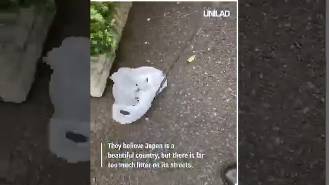 Cleaning Up The Streets Of Japan In Their Own Unique Way смотреть онлайн