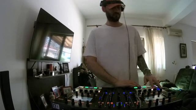 LEMAR LAOUR- Living Room TECH HOUSE 11 April 2020 смотреть онлайн