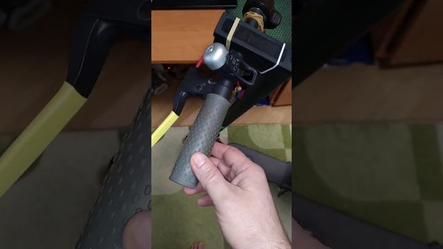 Грипсы как новые на электросамокате Xiaomi Grips like new on electric scooter смотреть онлайн