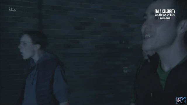 Coronation Street - Kelly Is Confronted By a Gang смотреть онлайн