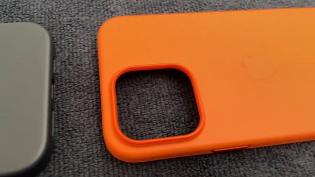 iPhone 14 Pro Max Leather MagSafe Case - Orange and Midnight смотреть онлайн