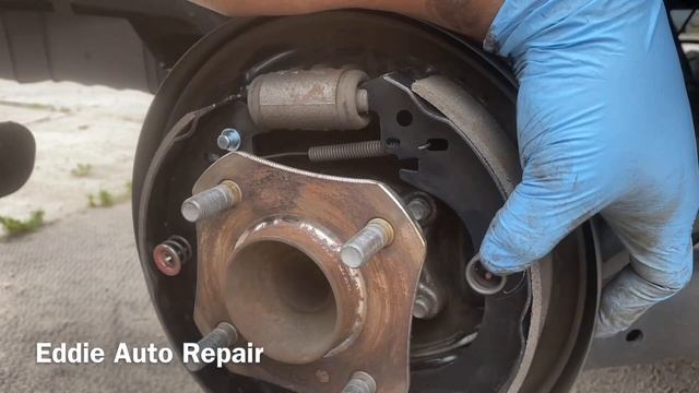 COMO CAMBIAR FRENOS DE TAMBOR NISSAN SENTRA 2011 || Como cambiar frenos de tambor смотреть онлайн