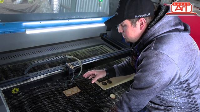 Create Double Side Laser Engraved Poker Chips by Supawood, How to Solve Double Side Alignment Issue смотреть онлайн