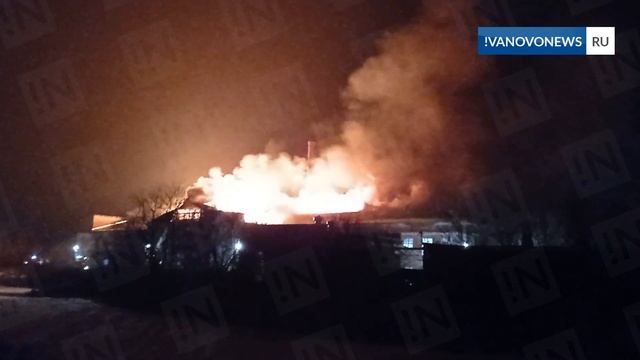 Крупный пожар на Новописцовском льнокомбинате смотреть онлайн