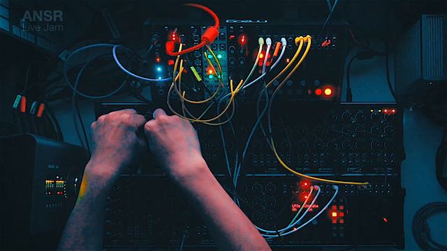 Techno Live Jam - 261 with Techno System + Eurorack Modular смотреть онлайн