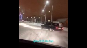 За окном опять сугробы а у меня Жигули!