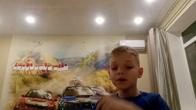 младшие классы VS старшие классы смотреть онлайн