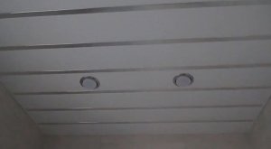 Алюминиевый реечный потолок своими руками