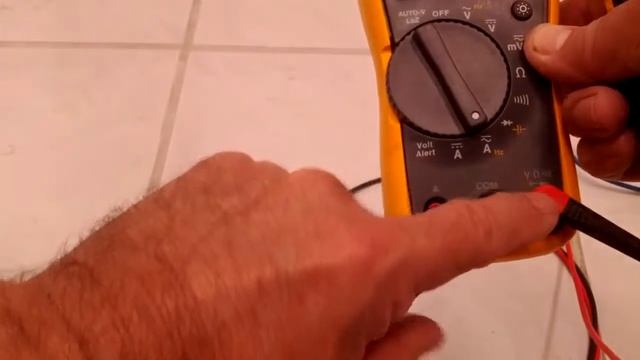 Fluke 117 Multimeter Brief Review смотреть онлайн