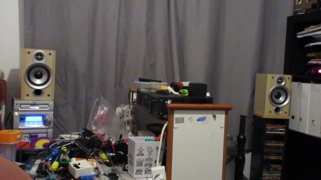 JVC UX-P5R sound/bass test смотреть онлайн