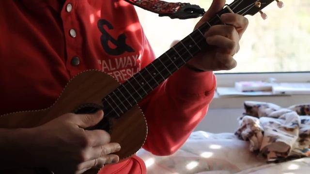 Treino de dedilhado em Ukulele (free style) смотреть онлайн