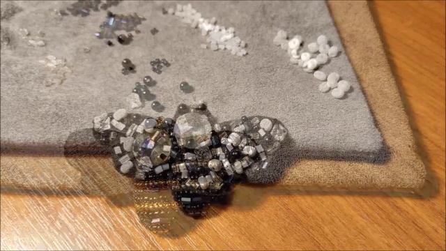 Брошка Мошка своими руками/ Beaded Brooch смотреть онлайн