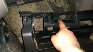 Mitsubishi L200 замена салонного фильтра