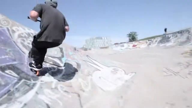 ScooterMan X Airborne | Day Edit 2 смотреть онлайн