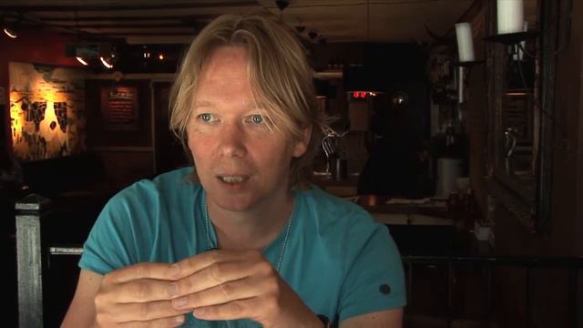 Van Dik Hout interview - Martin Buitenhuis (deel 1) смотреть онлайн