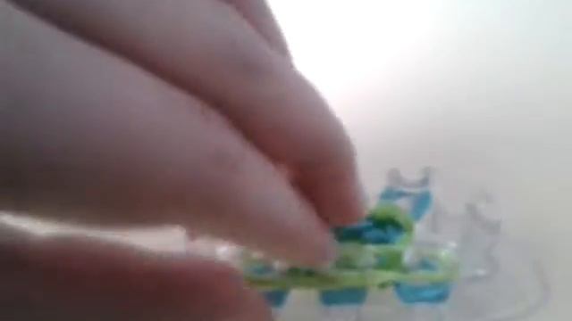 мячик из резинок на станке монстер теил  первое  видио