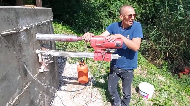 АЛМАЗНОЕ БУРЕНИЕ.Отверстие под ливнёвки 2 часть смотреть онлайн