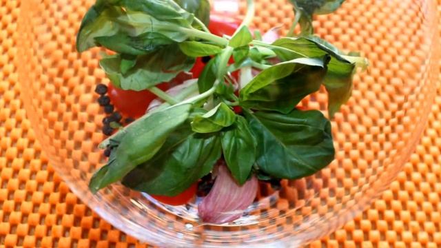 АРОМАТНОЕ ОЛИВКОВОЕ МАСЛО С БАЗИЛИКОМ. смотреть онлайн