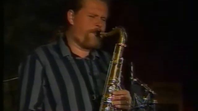 Gitte Haenning - Feed me (live im Tivoli 1989) смотреть онлайн