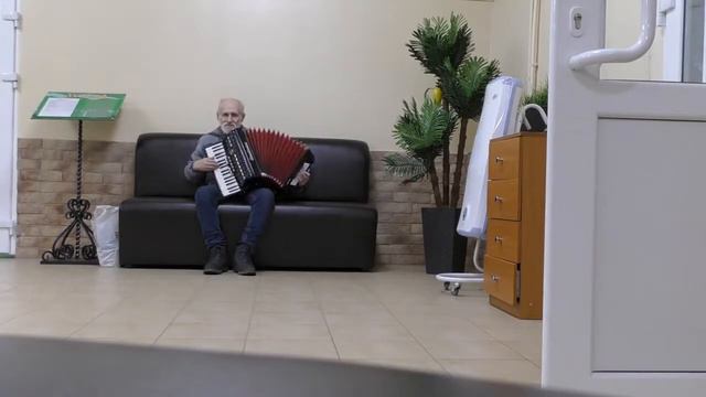 D.TUKHMANOV. "THE LAST TRAIN" IS PERFORMED ON THE ACCORDION BY F.V. GINZBURG, YOSHKAR-OLA. смотреть онлайн